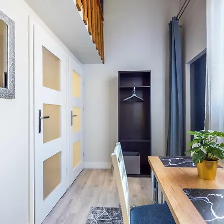 Place Aparthotel
