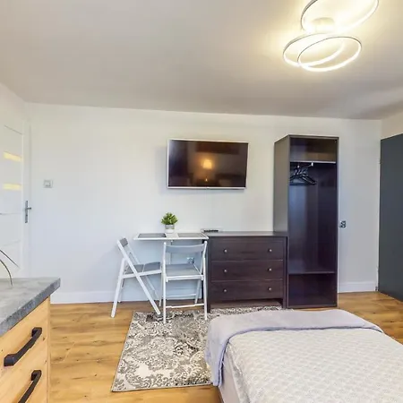 Place Aparthotel *