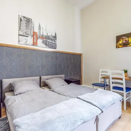 Place Aparthotel